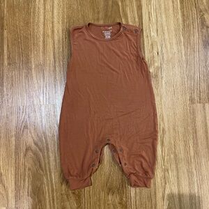 Momper Romper size 6-12 months
